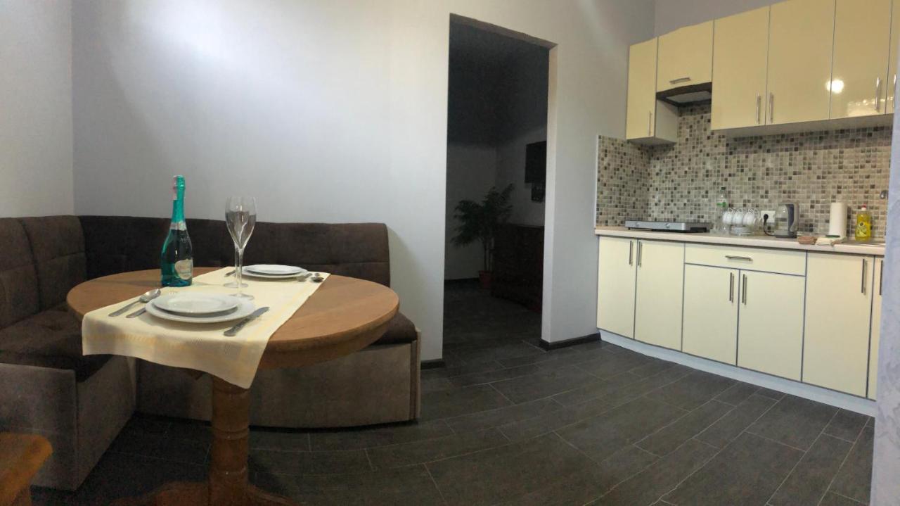 Reef Apartments Одесса Экстерьер фото
