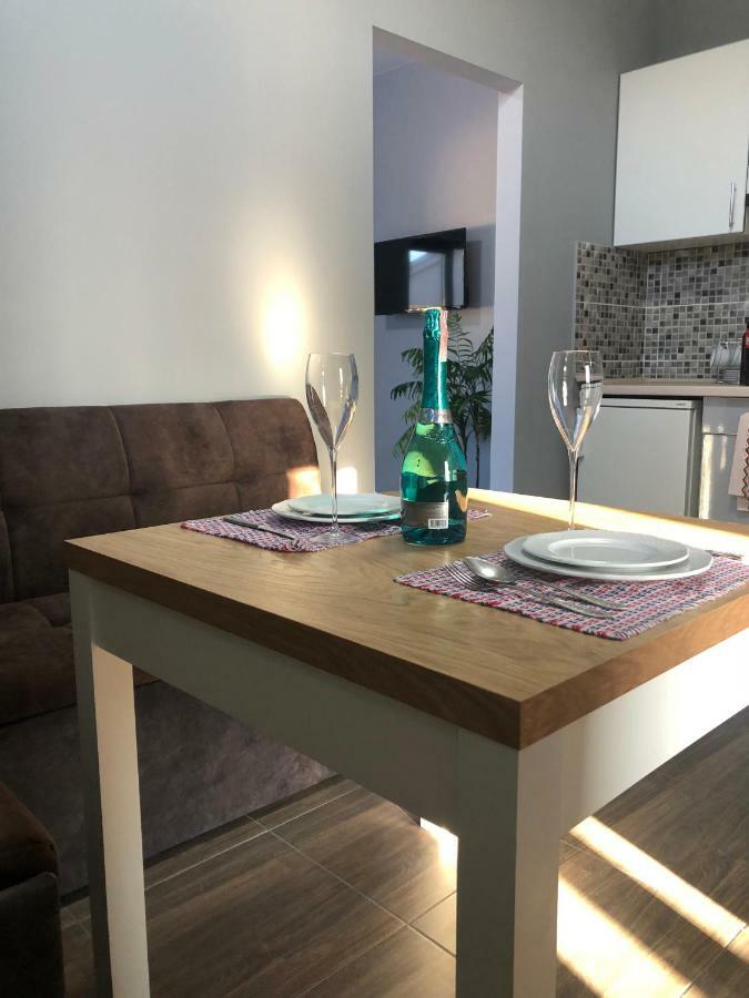 Reef Apartments Одесса Экстерьер фото